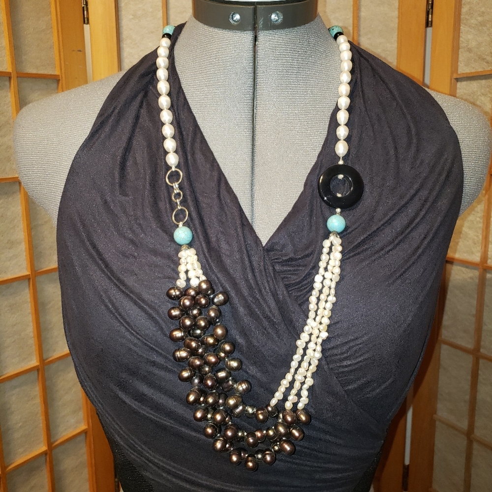 Two-tone White and Black Freshwater Pearl Asymmetrical Necklace